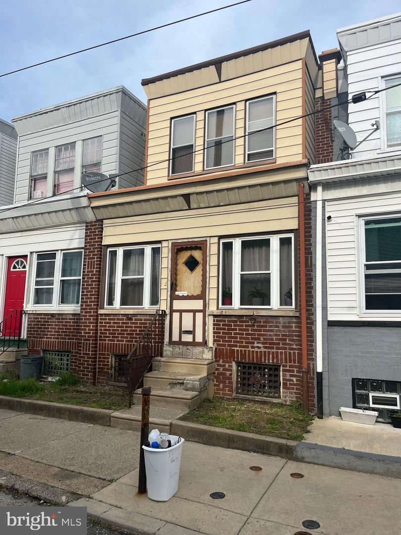 5721 N Lawrence Street, Philadelphia