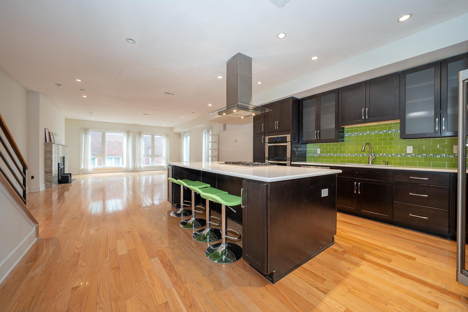 110 Naudain Street #4