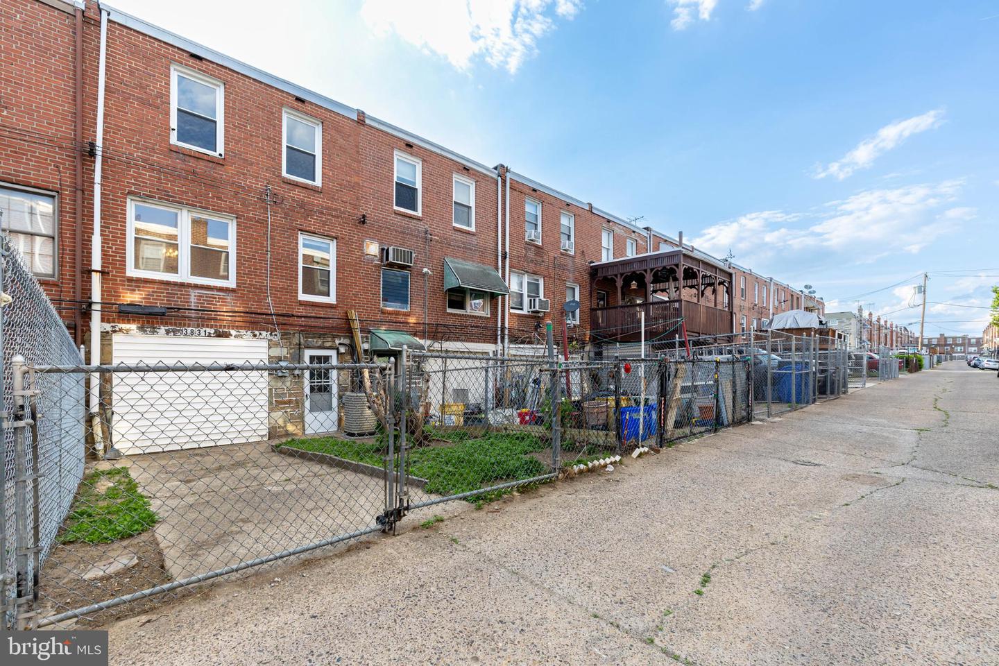 3831 I Street, Philadelphia