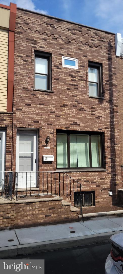2417 S Clarion Street, Philadelphia