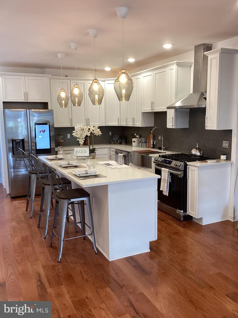 221 E Slocum Street, Philadelphia