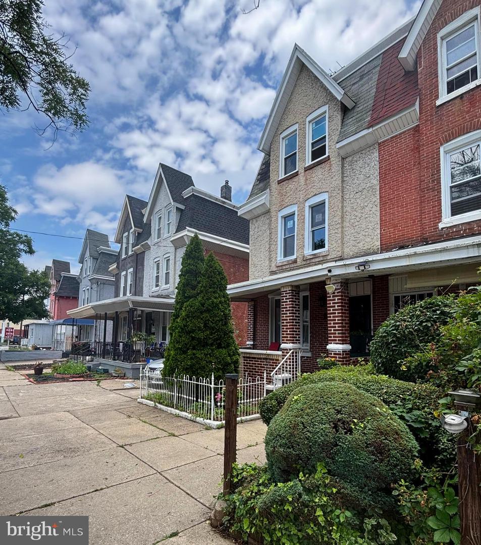 6221 Chew Avenue, Philadelphia