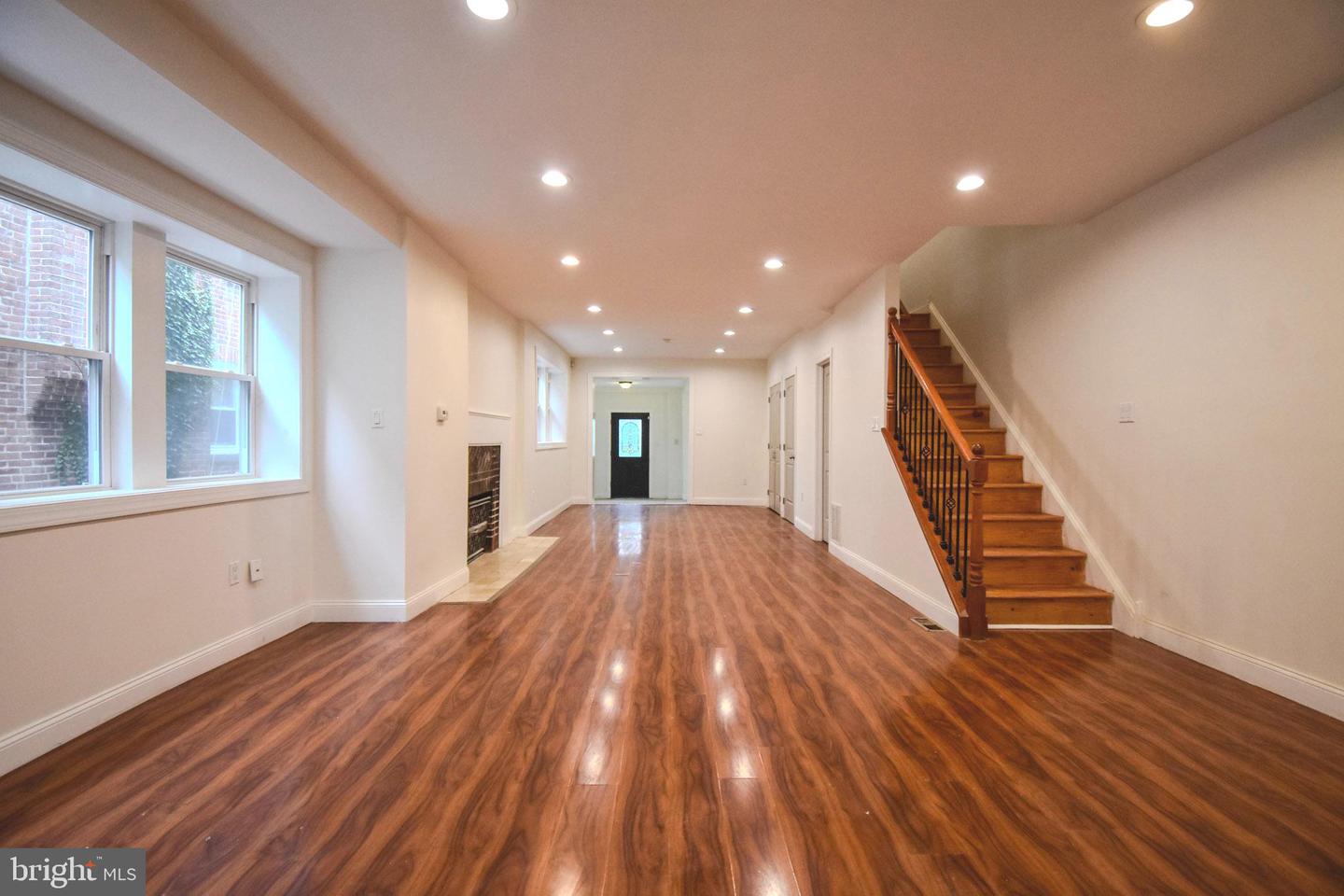 6230 Carpenter Street, Philadelphia