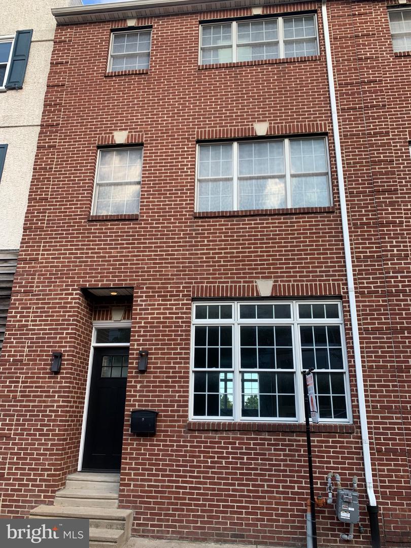 417 N Front Street