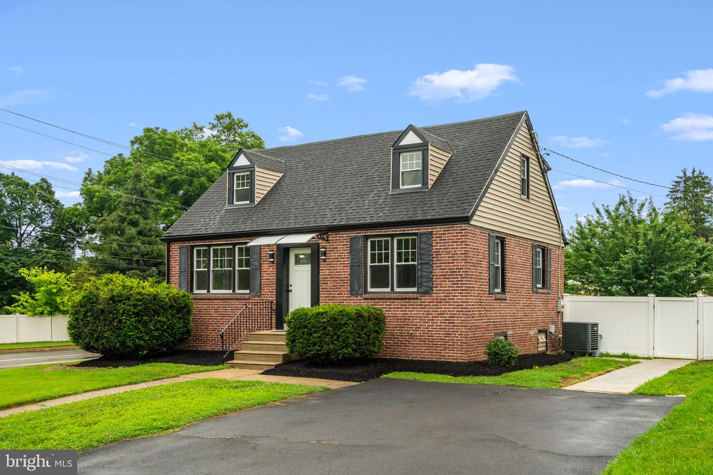 101 Overhill Avenue, Philadelphia