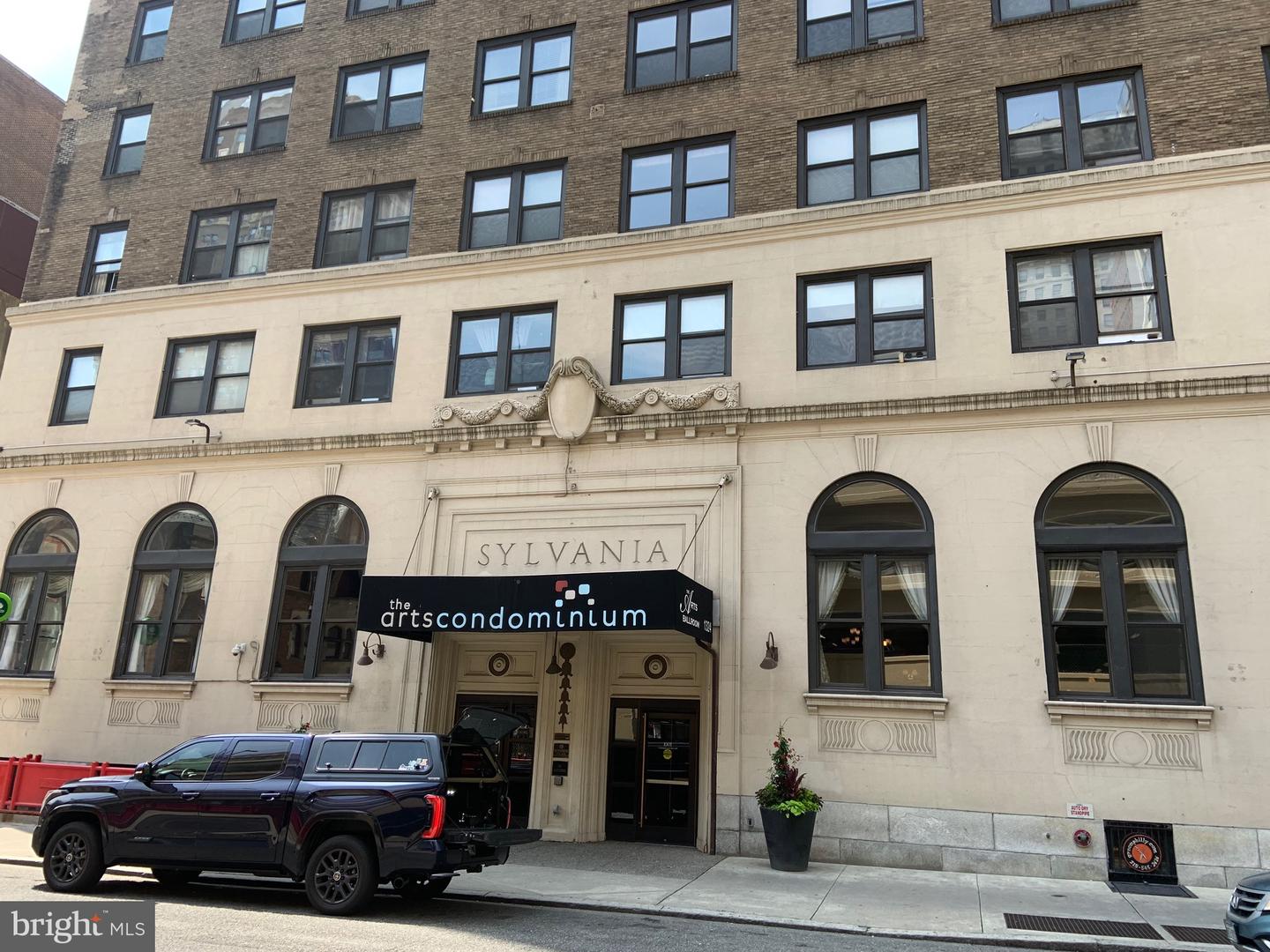 1324 Locust Street #901