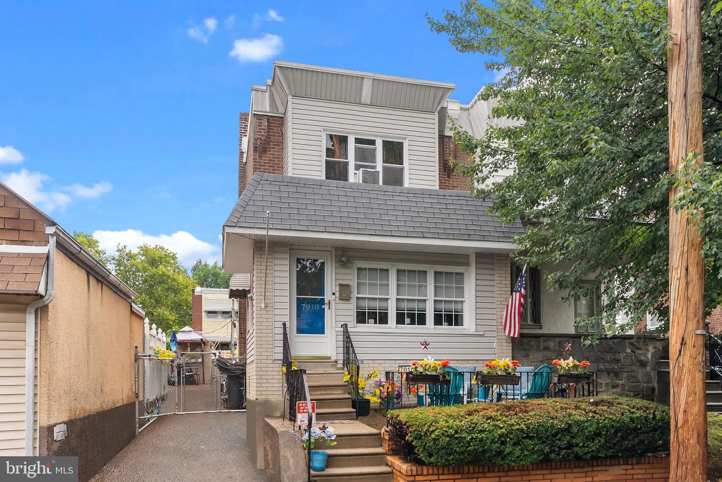 7010 Glenloch Street, Philadelphia