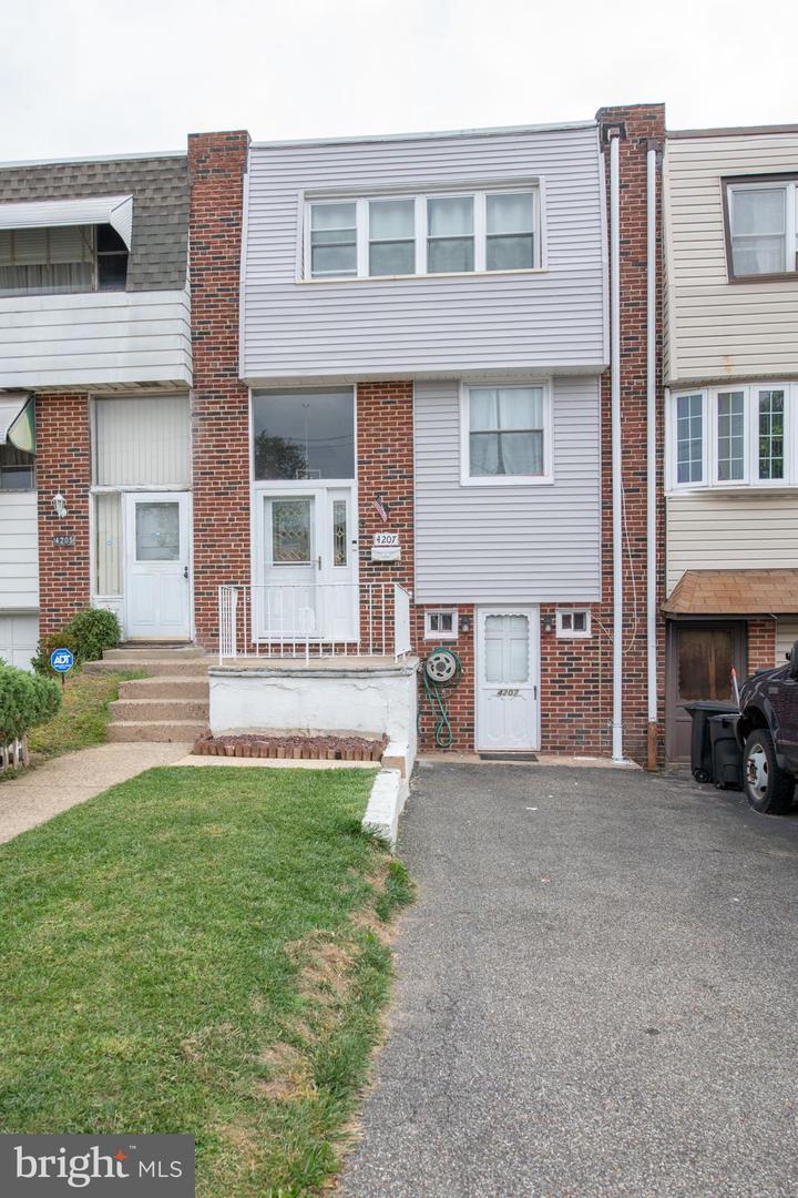 4207 Fairdale Road, Philadelphia