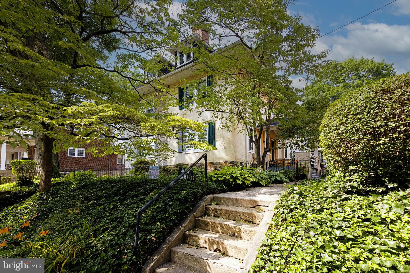 7433 Boyer Street, Philadelphia