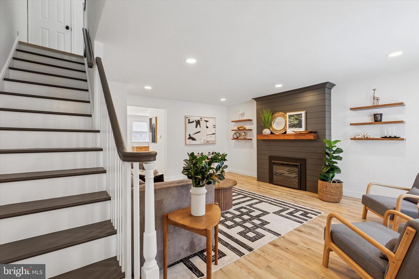 7945 Limekiln Pike, Philadelphia