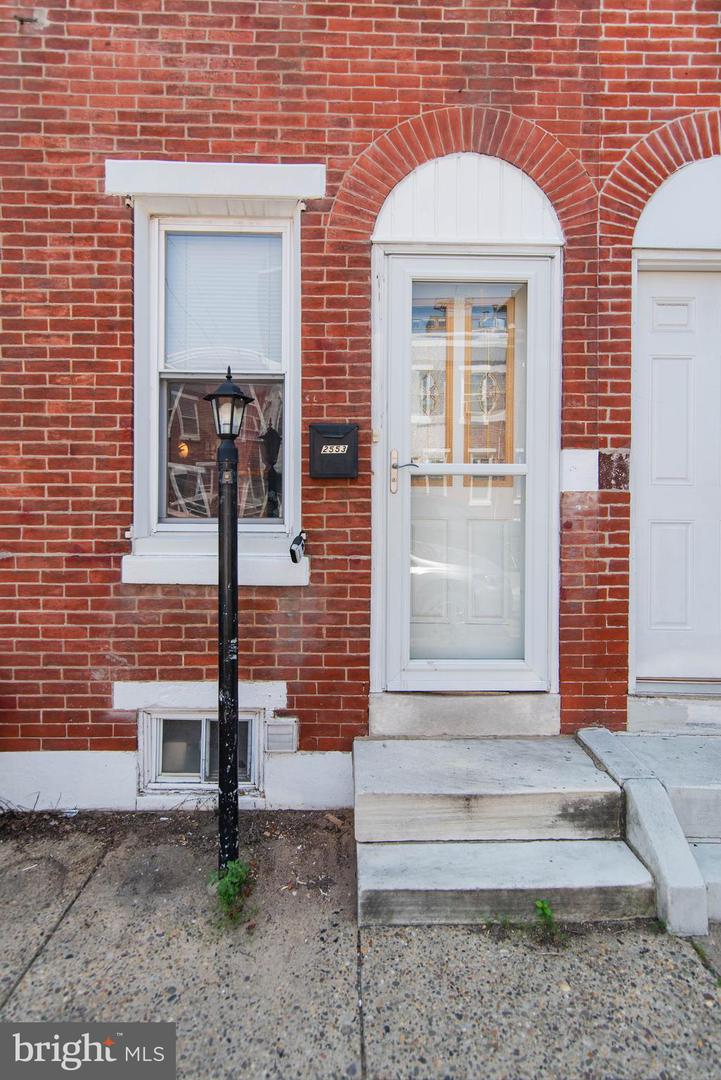 2553 Sepviva Street, Philadelphia