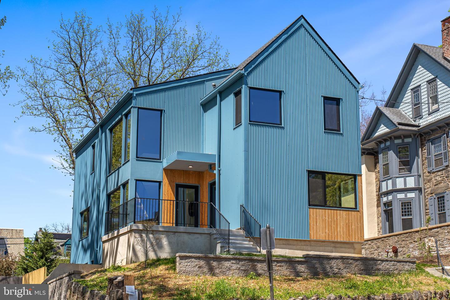 139 W Mount Pleasant Avenue