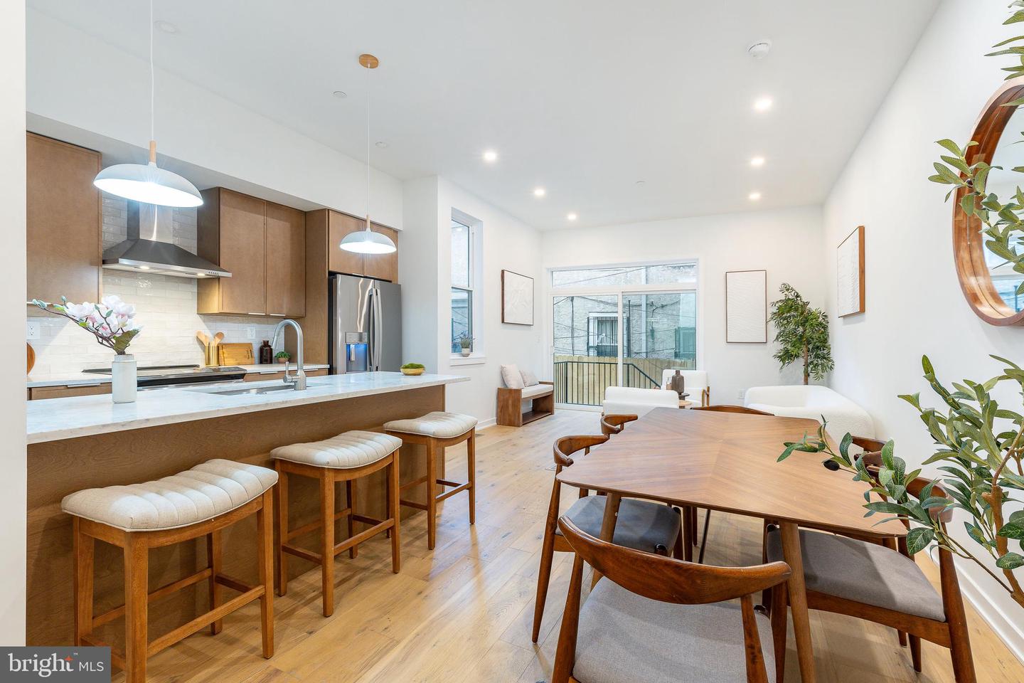 903 Corinthian Avenue #2, Philadelphia