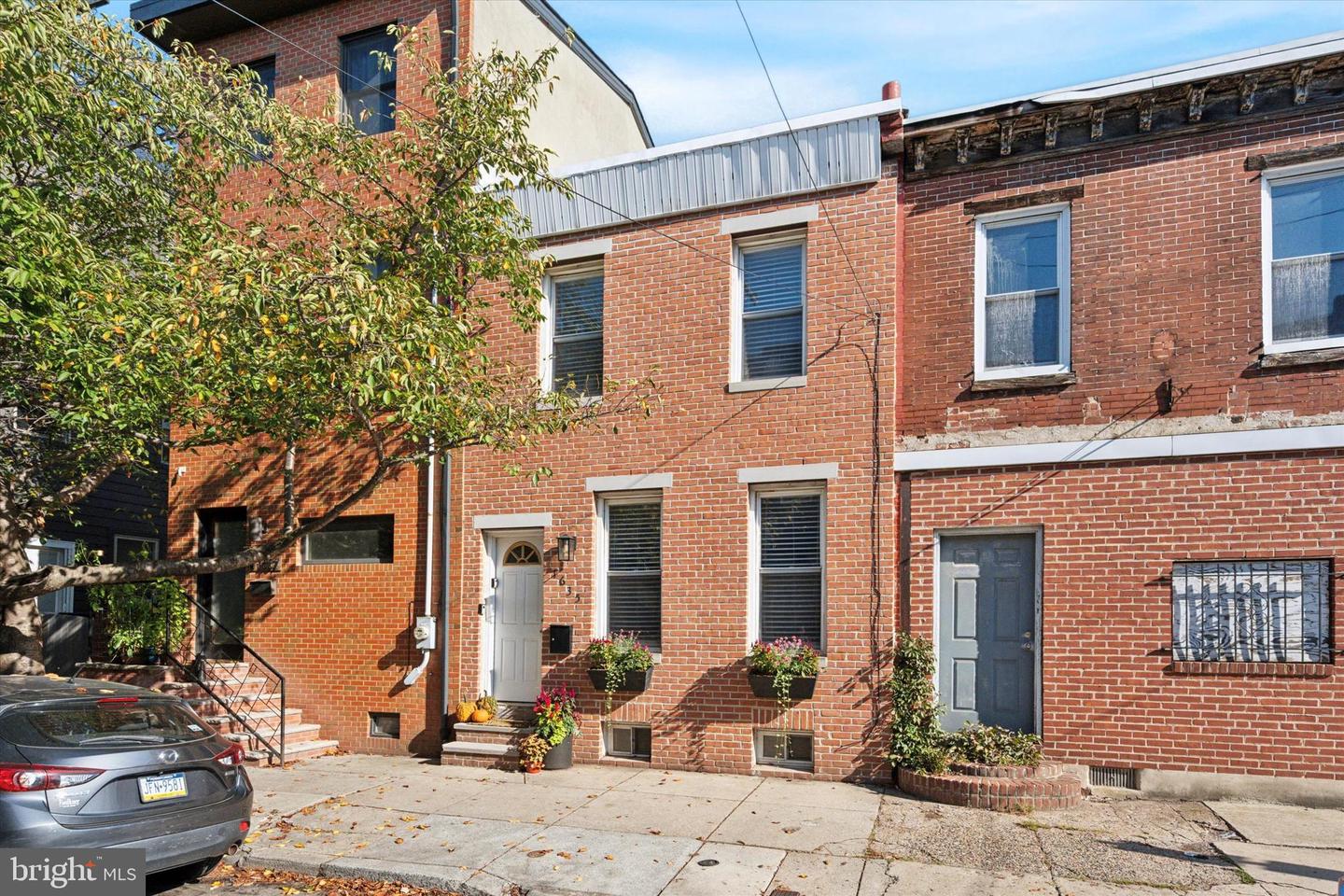 1635 Catharine Street