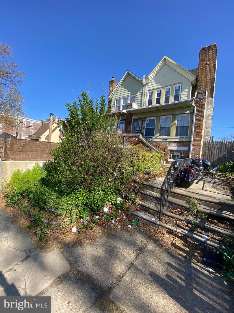 5849 Walnut Street, Philadelphia