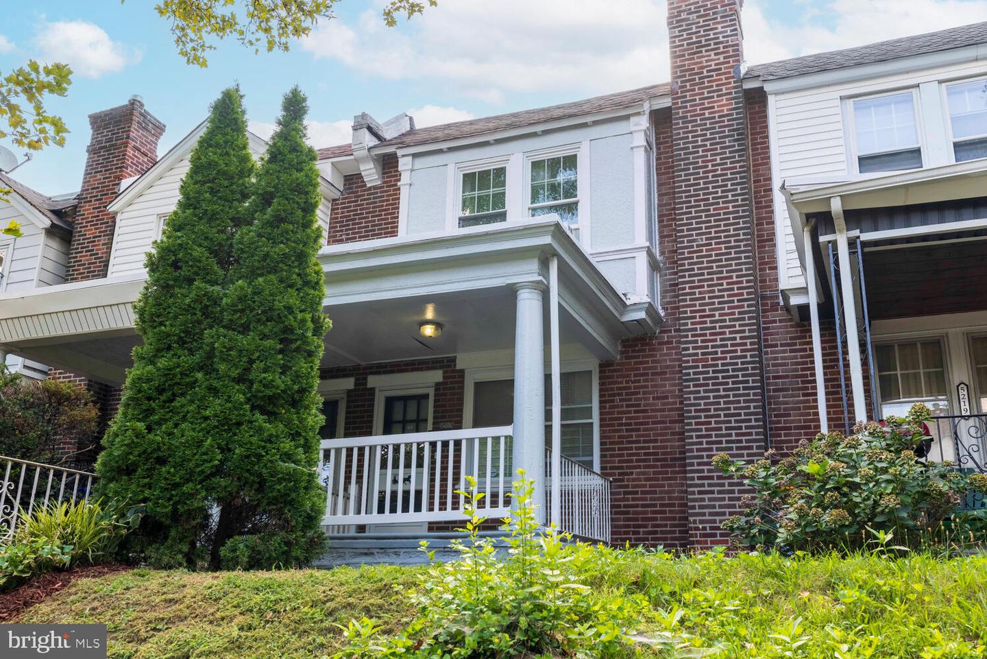 5221 Akron Street, Philadelphia