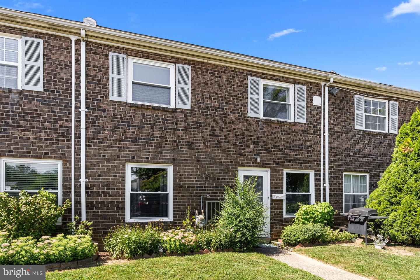 12135 Academy Road #10, Philadelphia