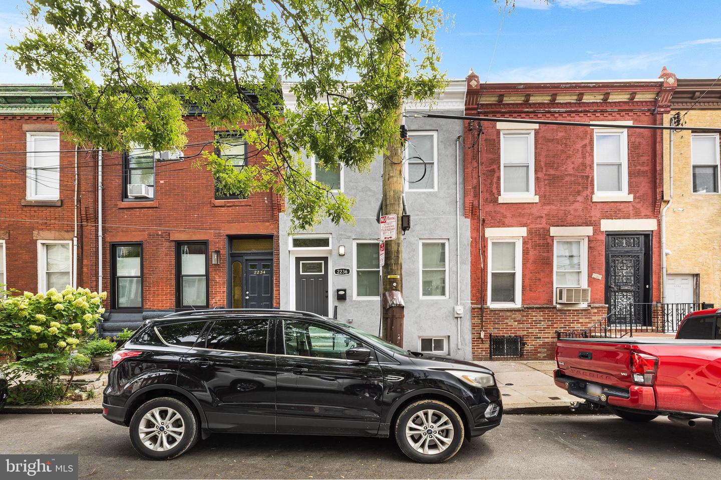 2236 Tasker Street, Philadelphia