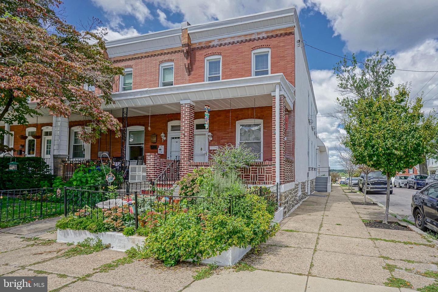 576 Hermitage Street, Philadelphia