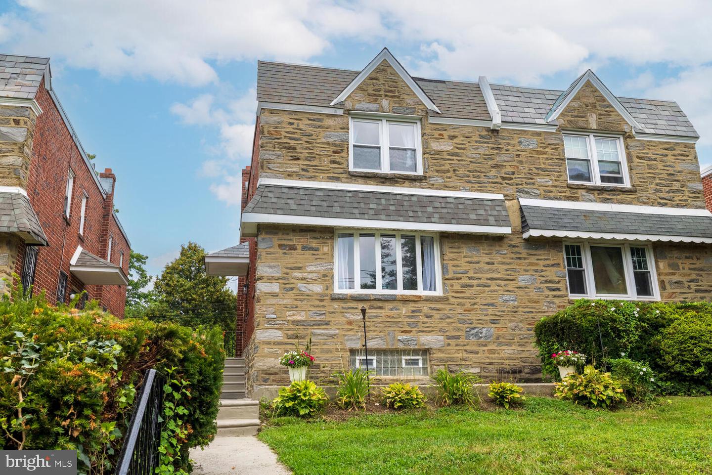 1051 E Vernon Road, Philadelphia