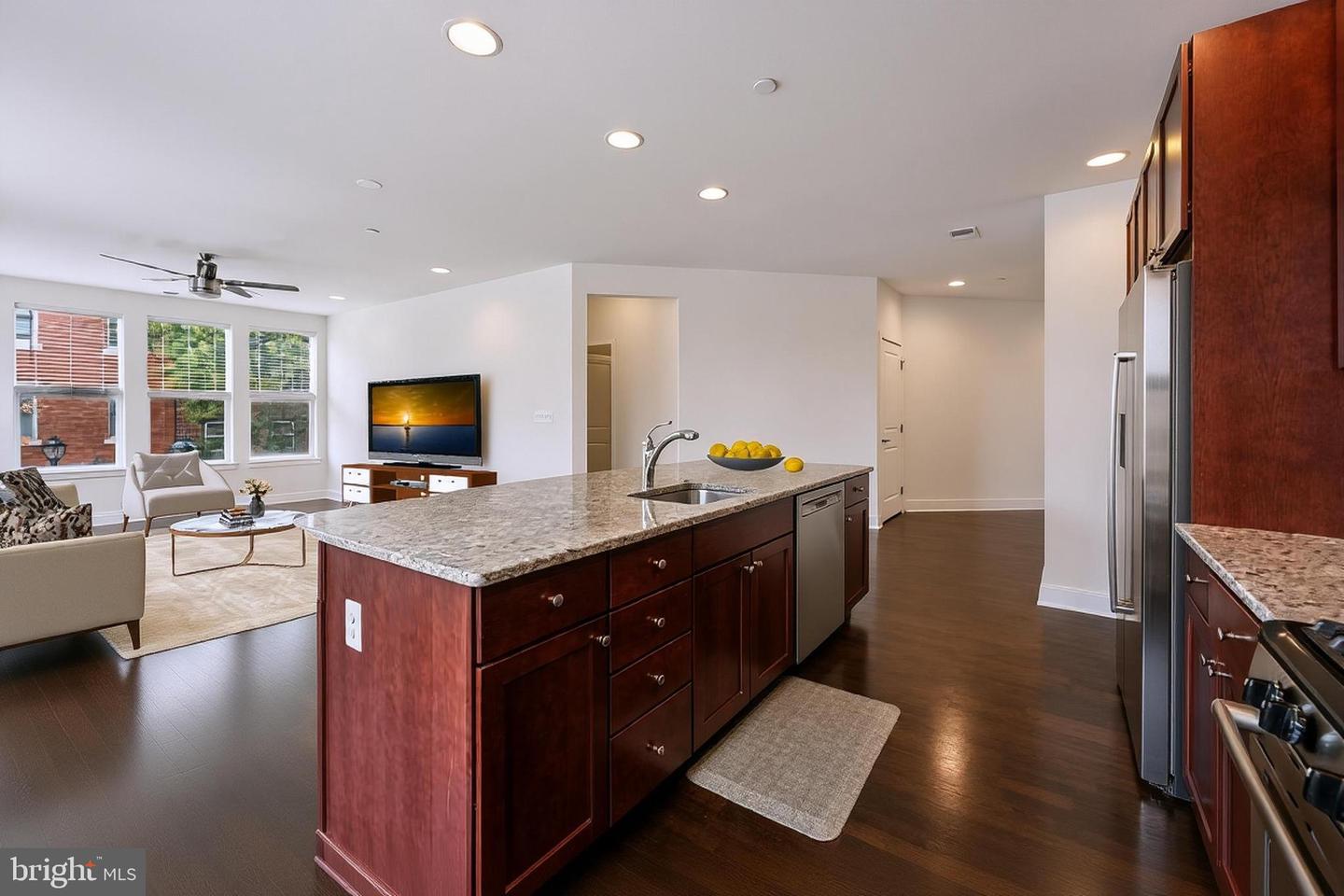 600 S 24th Street #203, Philadelphia