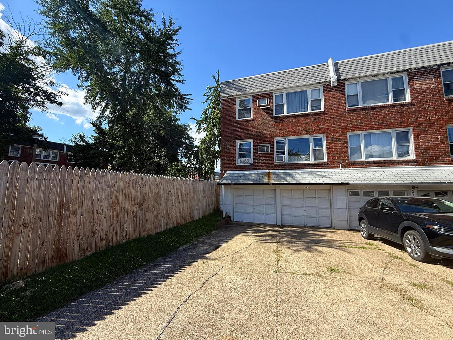 213 Robina Terrace, Philadelphia