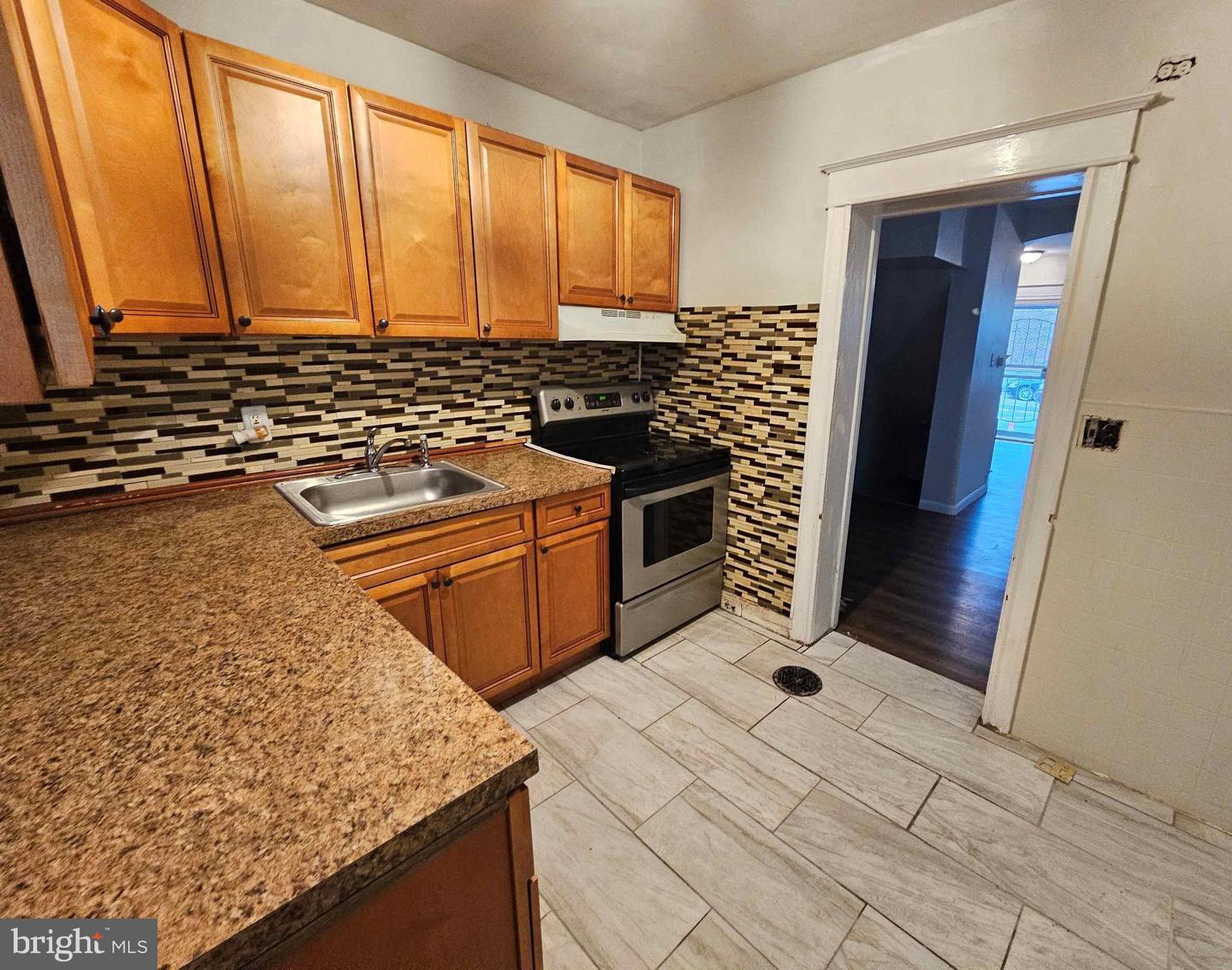 164 W Clarkson Avenue, Philadelphia