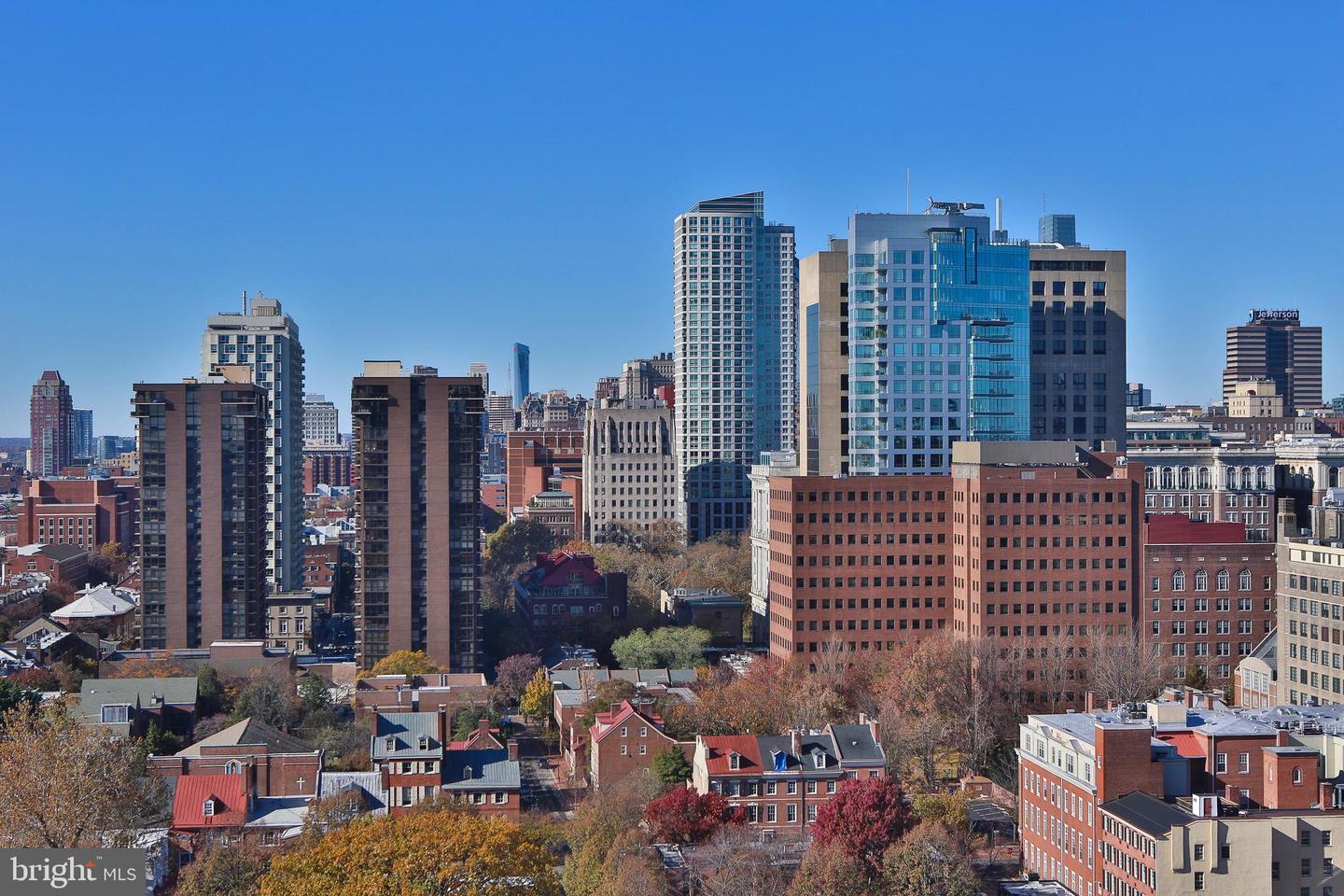 210 Locust Street #21e, Philadelphia