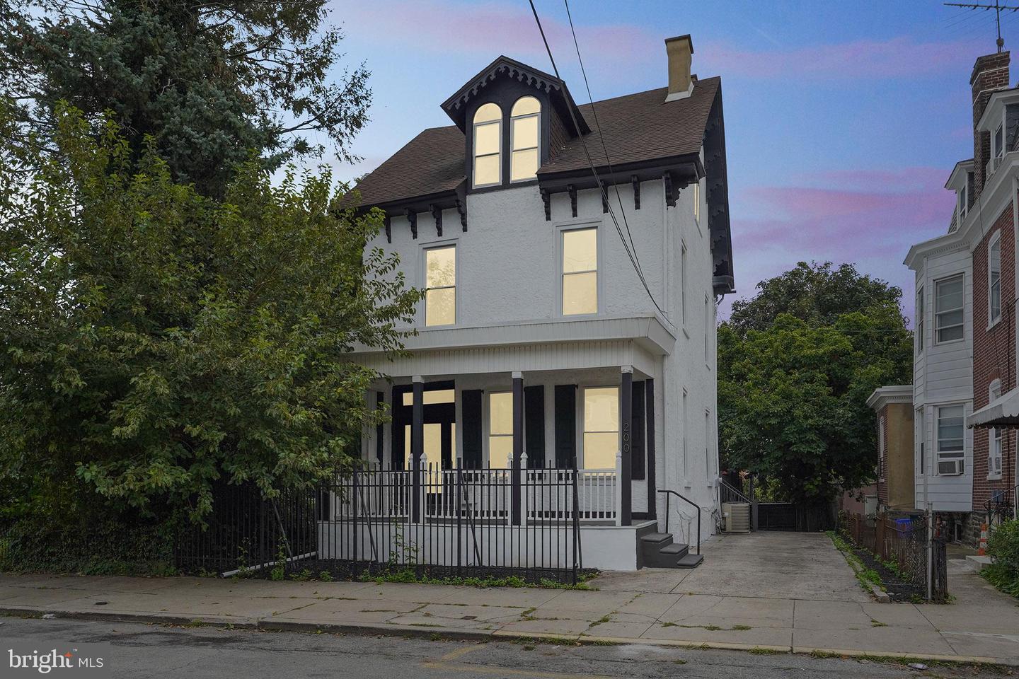 200 E Price Street, Philadelphia