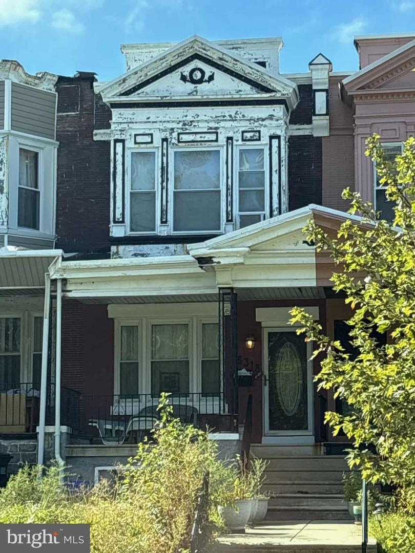 5318 Cedar Avenue, Philadelphia