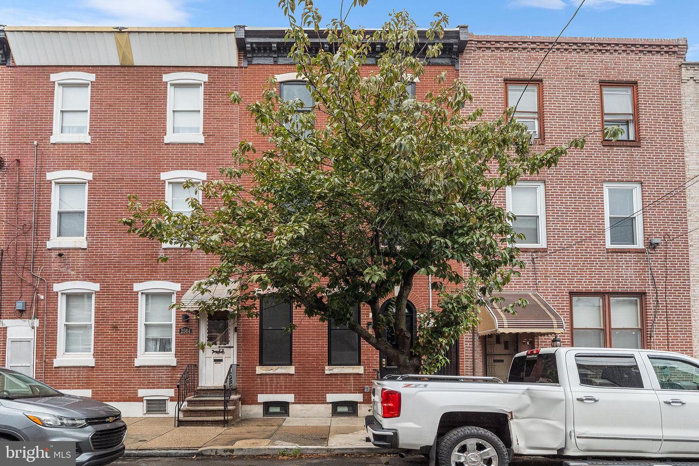 2566 Salmon Street, Philadelphia
