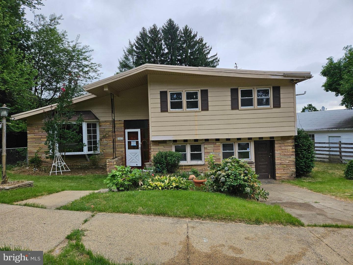 1603 Colima Road, Philadelphia