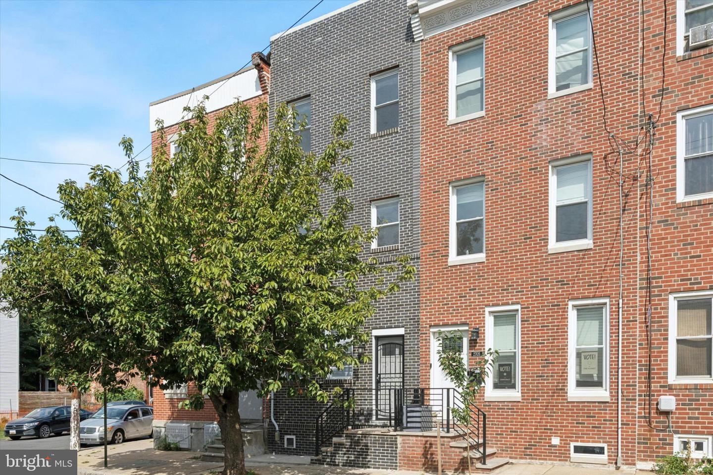 2707 W Thompson Street, Philadelphia