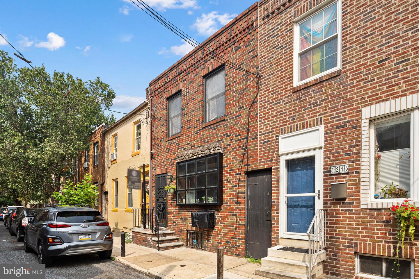 1243 South Alder Street, Philadelphia