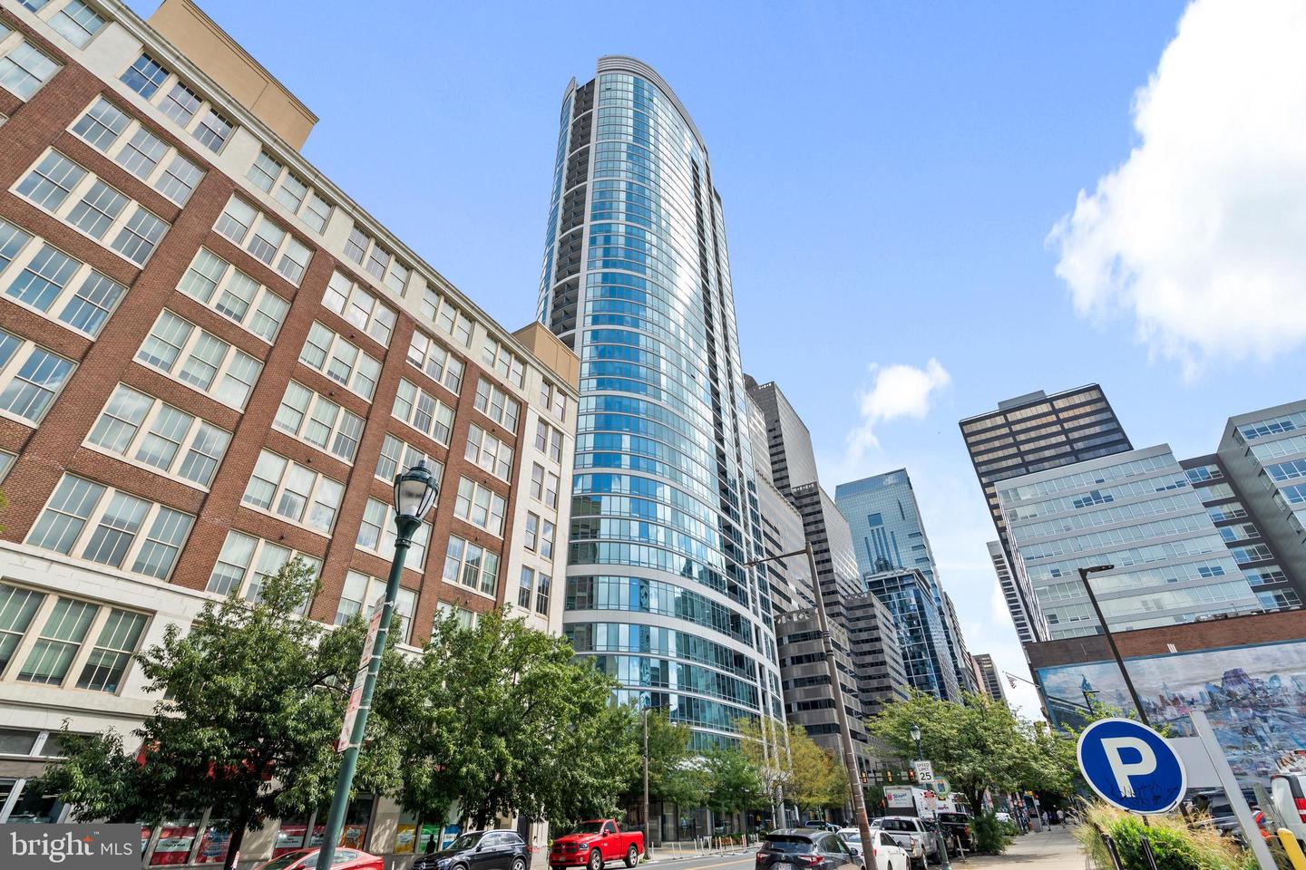 2101 Market Street #ph02