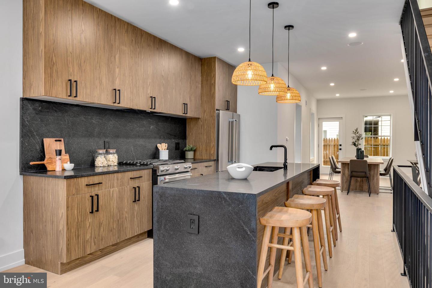 2139 Bainbridge Street, Philadelphia