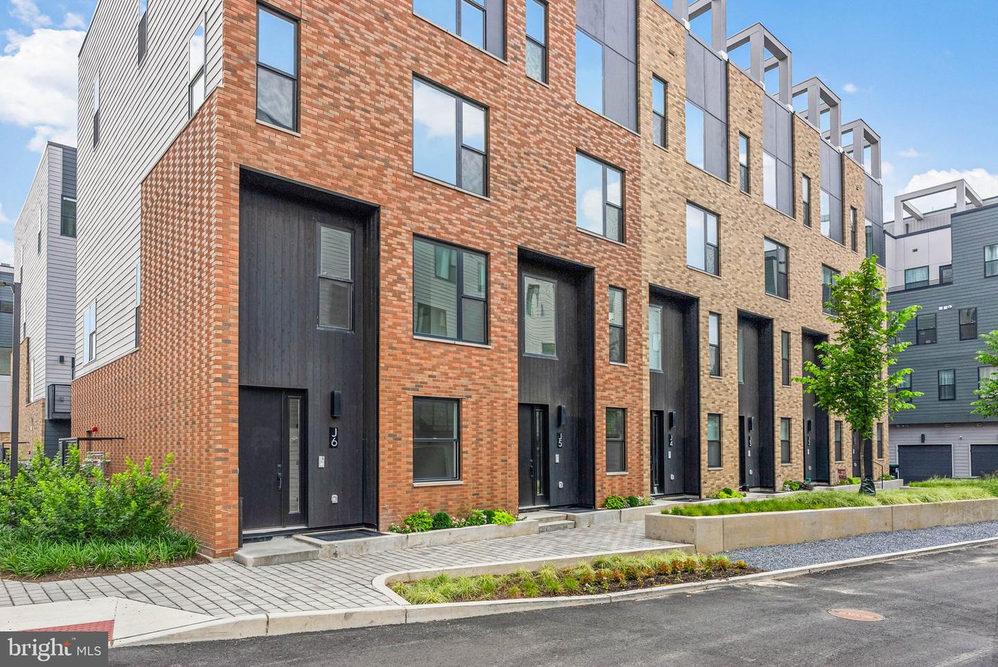 650 Fairmount Avenue #i3