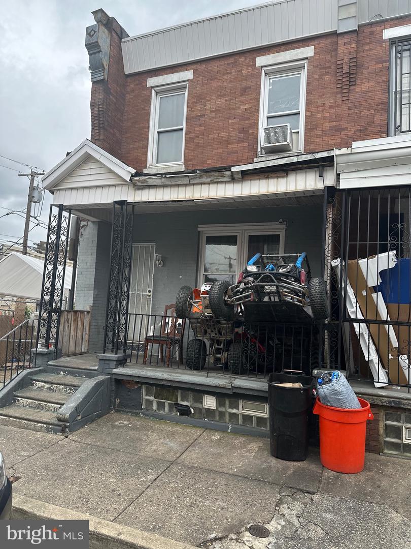 762 E Madison Street