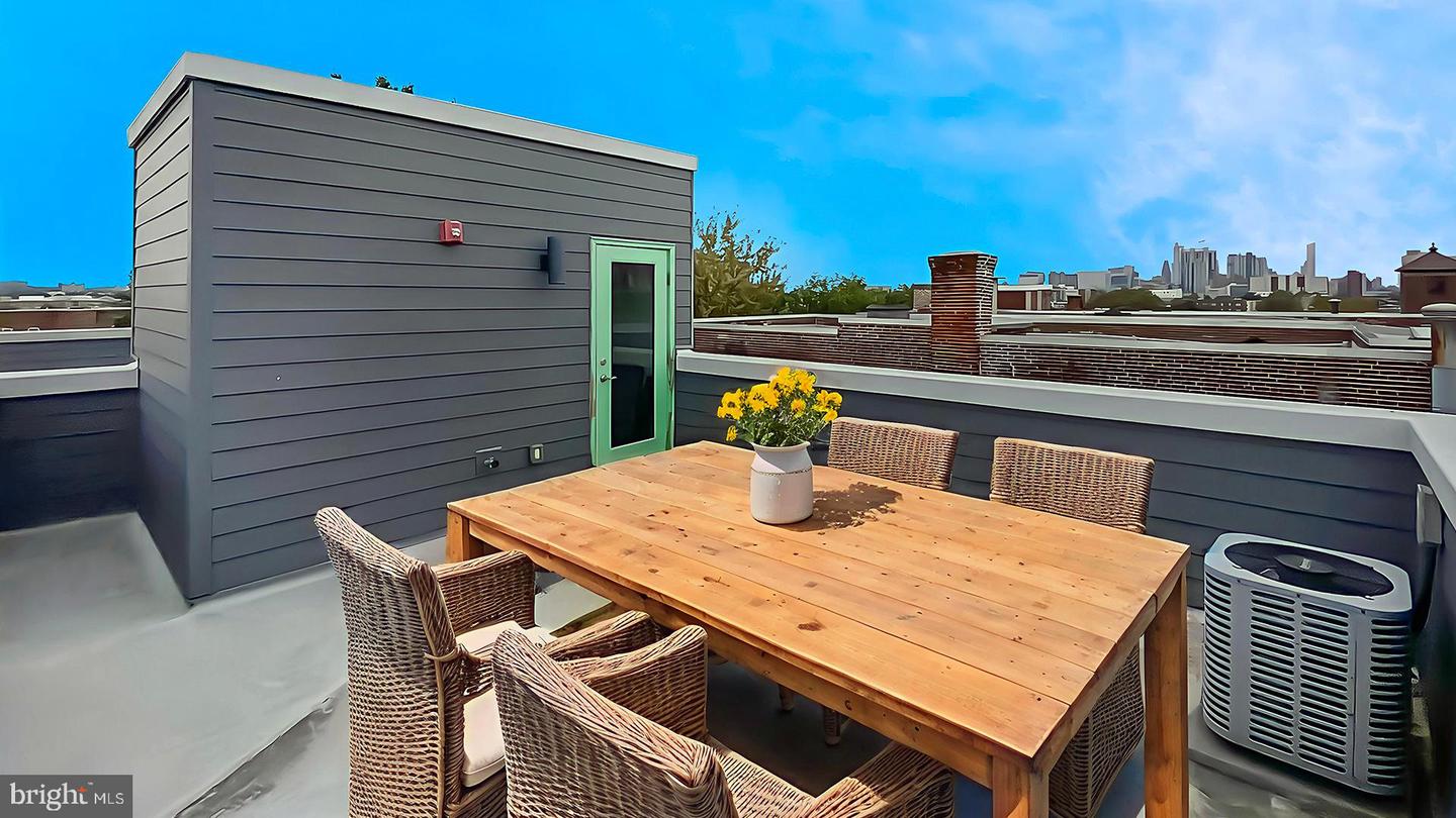 4727 Walnut Street #4