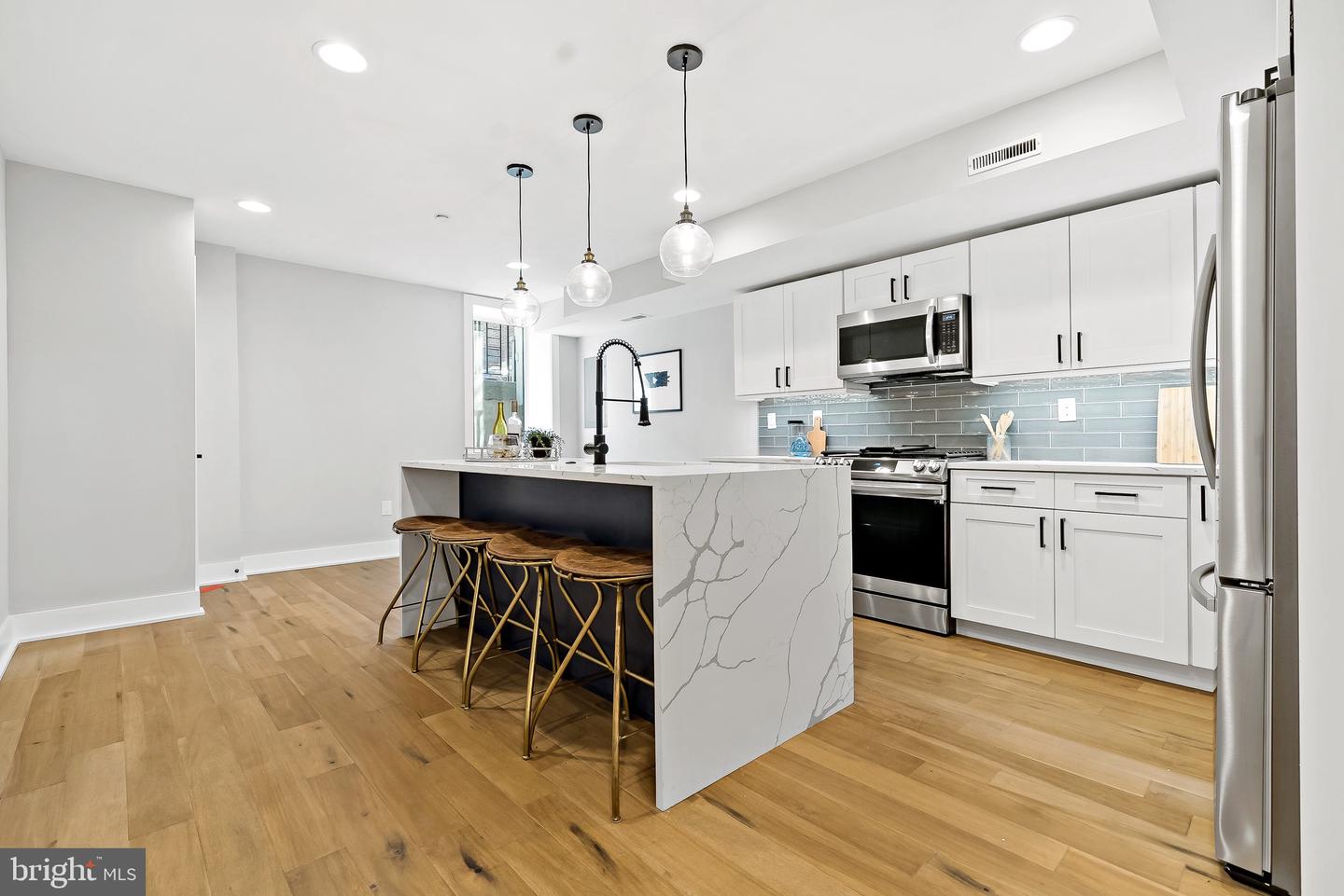 1314 E Passyunk Avenue #a
