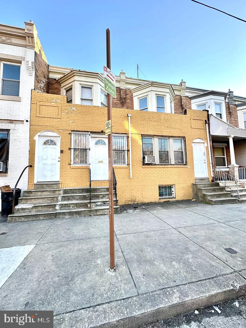 5402-5404 W Girard Avenue