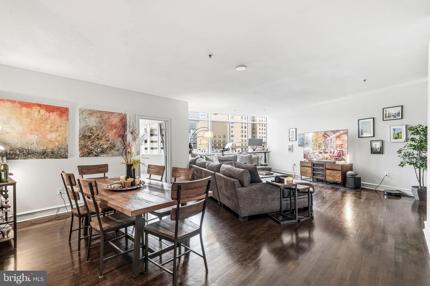 201 N 8th Street #408, Philadelphia