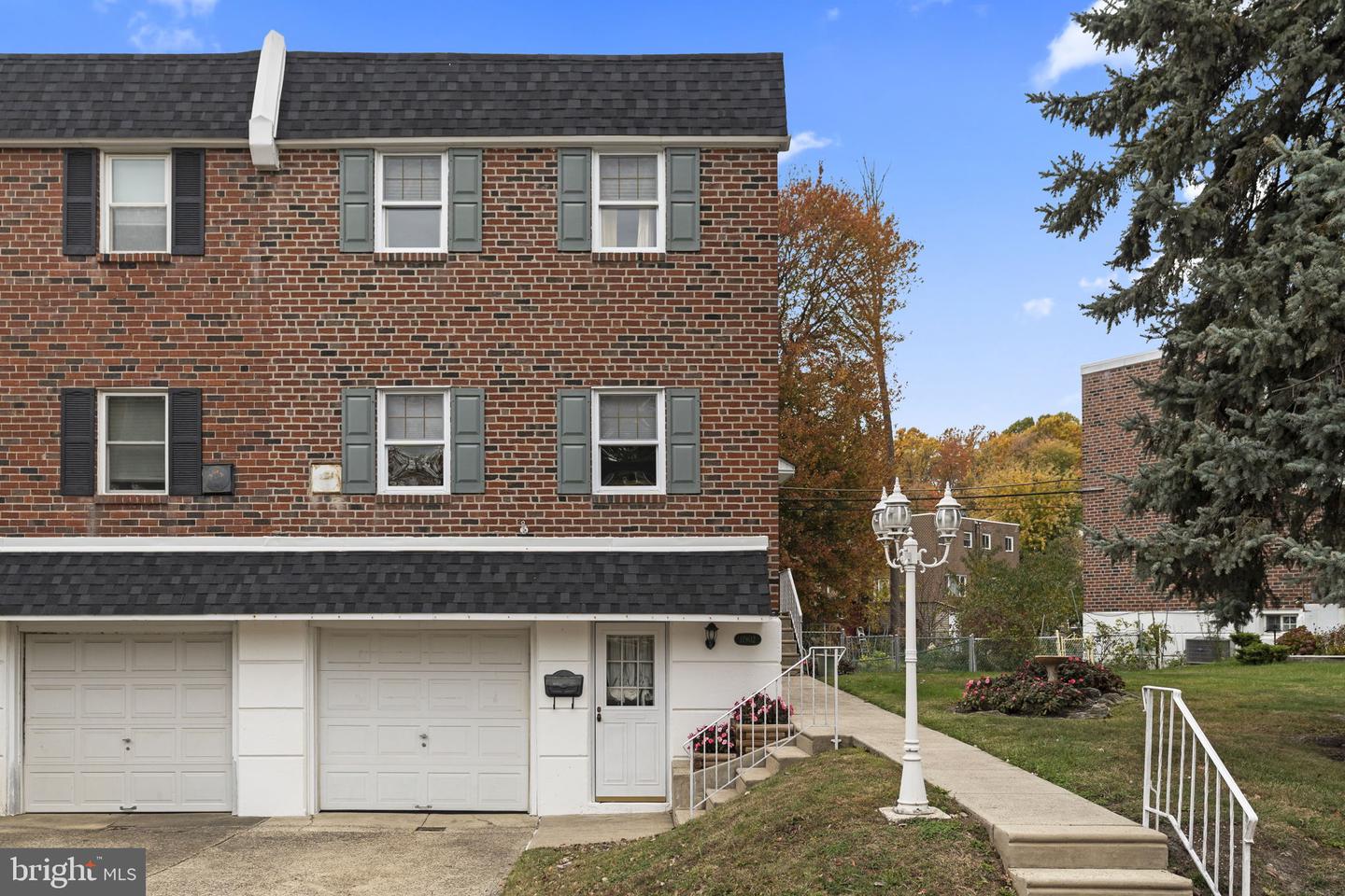 11902 Barlow Street, Philadelphia