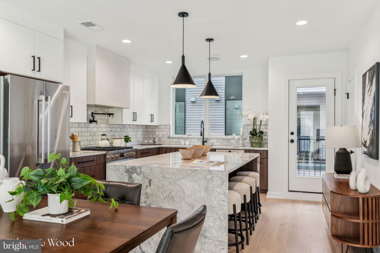 962 N 6th Street, Philadelphia