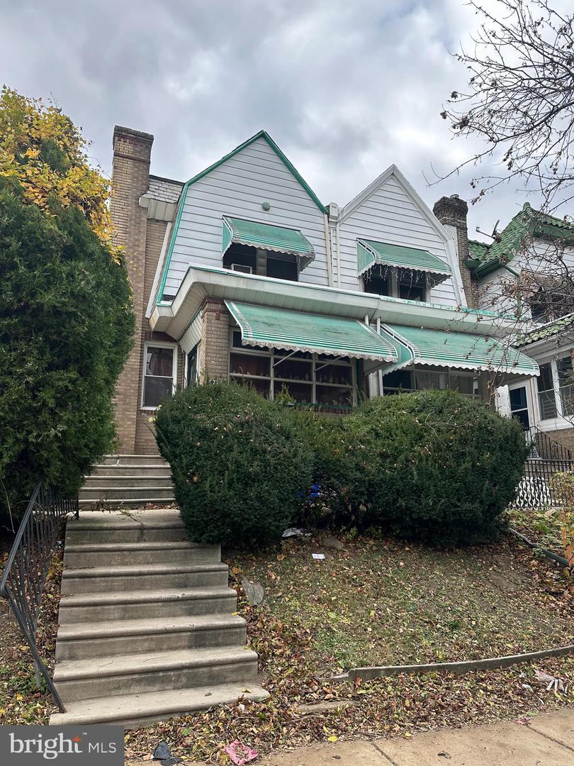 5730 Kemble Avenue, Philadelphia
