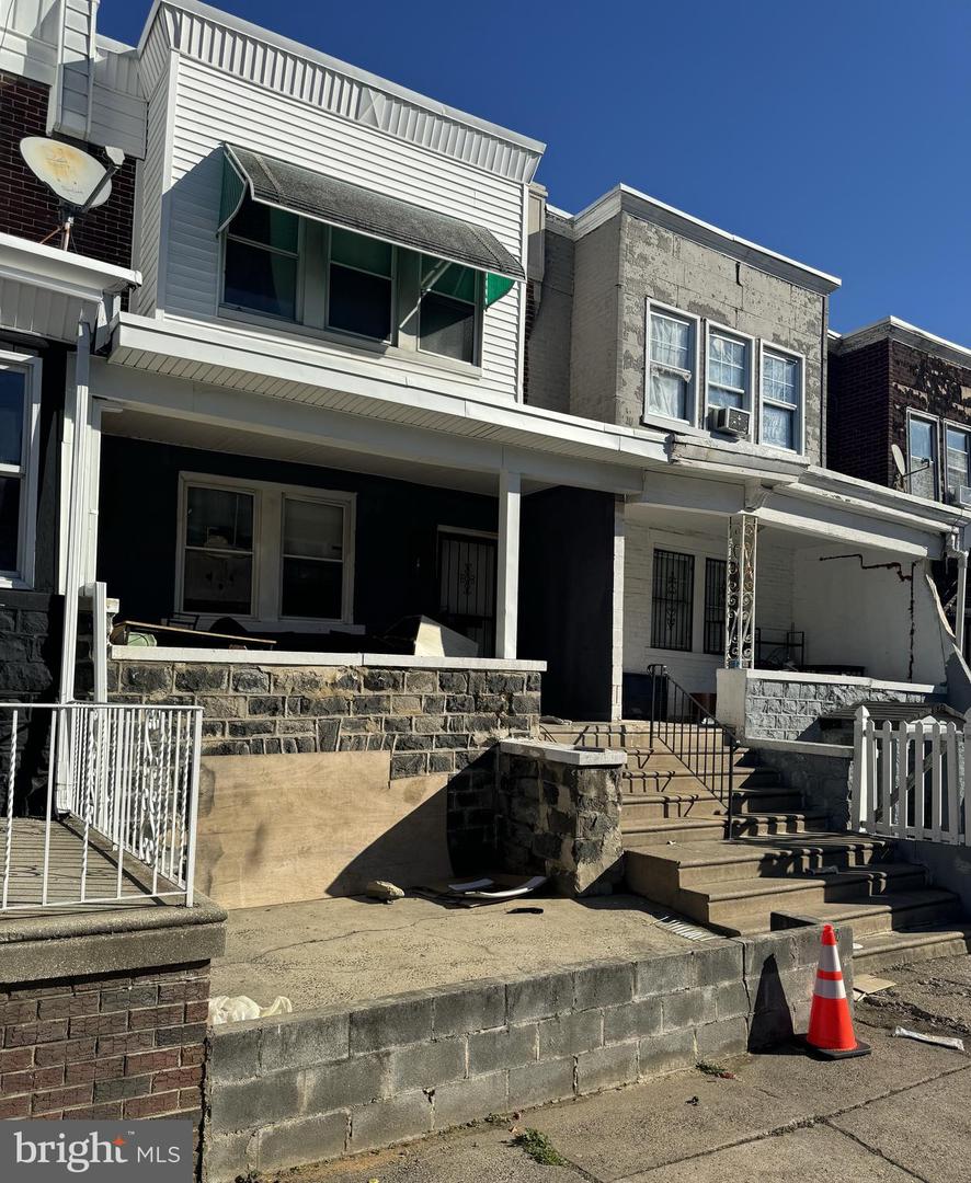 611 W Courtland Street