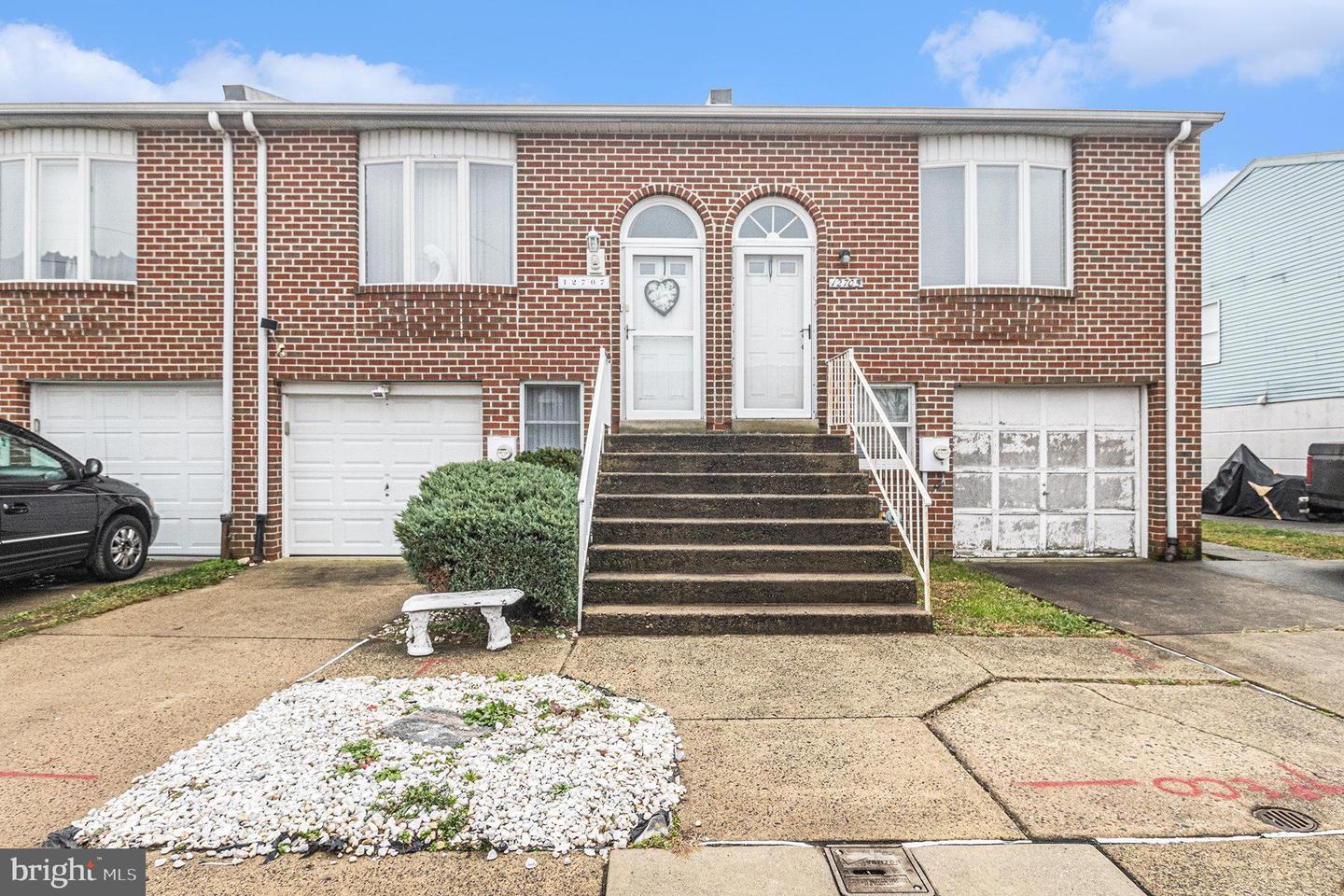 12707 Verda Drive, Philadelphia