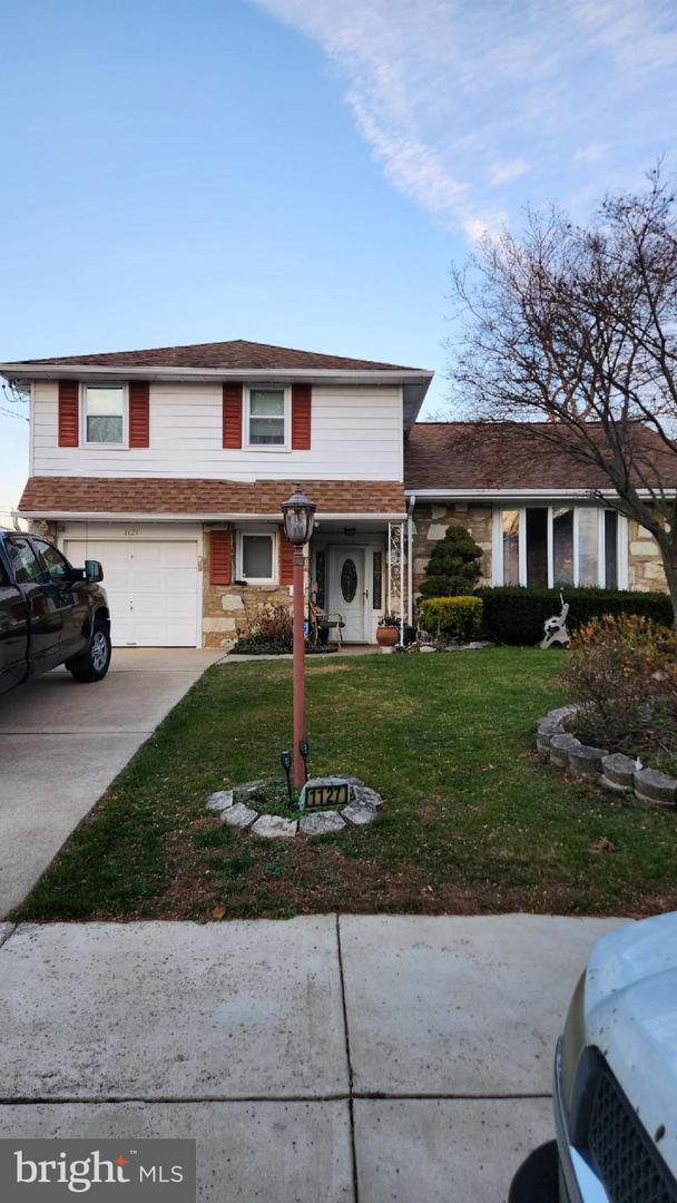 1127 Hower Lane