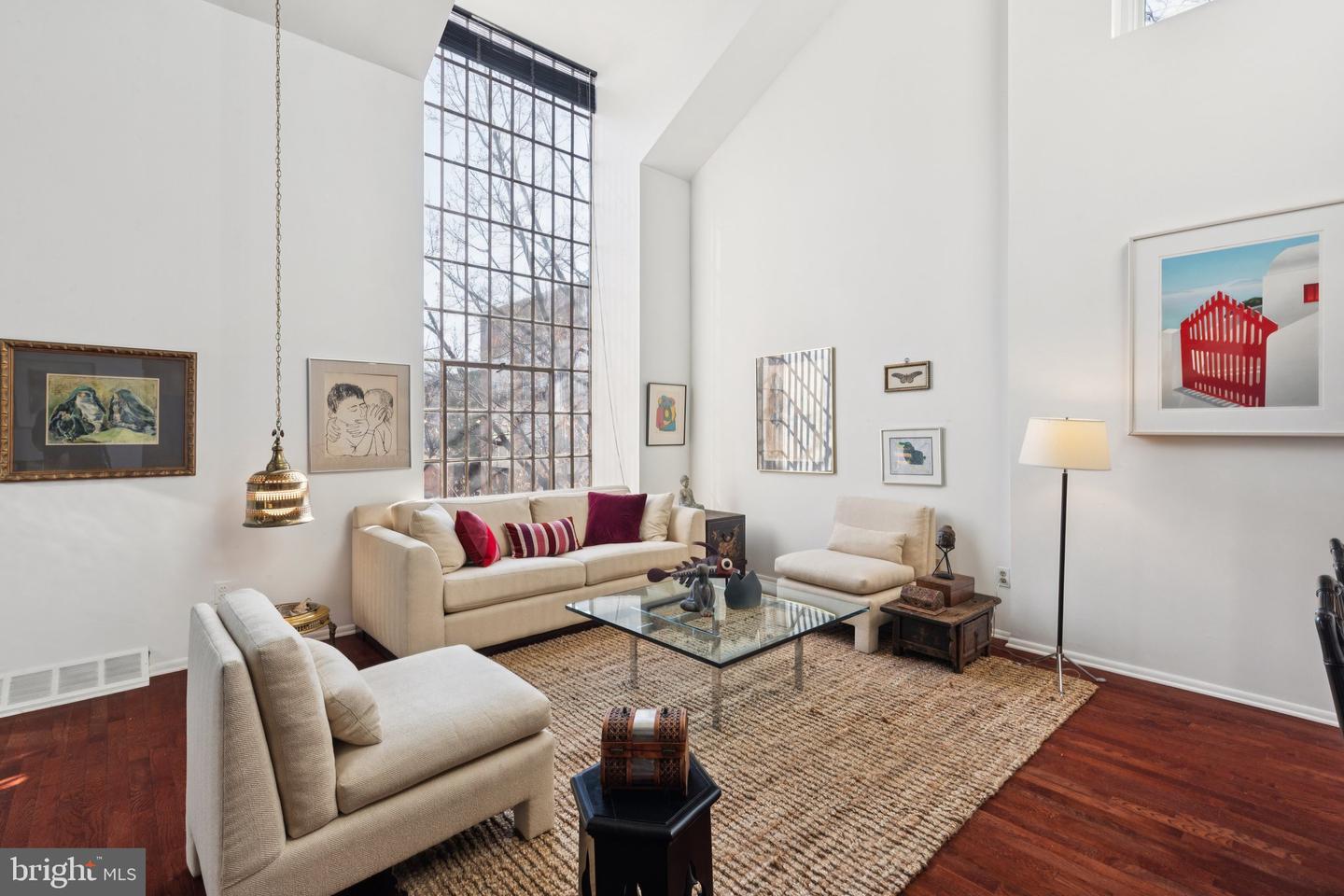 36 Saint James Court, Philadelphia