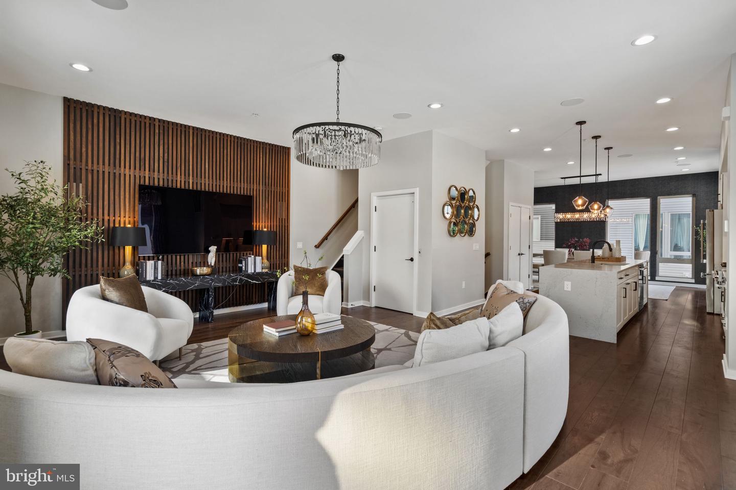 3200 Parkview Walk
